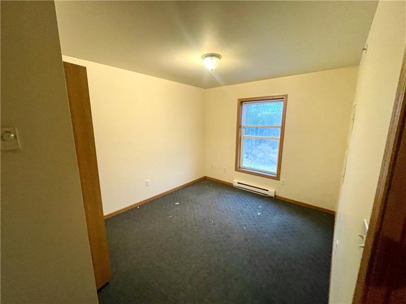 321 Grove City Road Photo 12