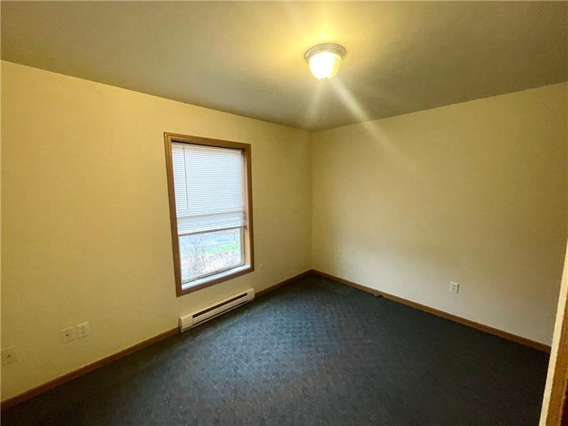 321 Grove City Road Photo 14