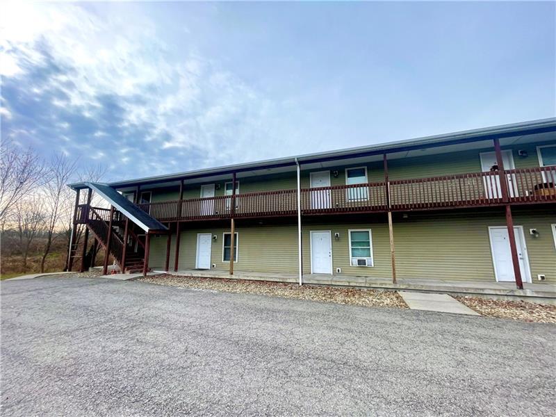321 Grove City Road Photo 2