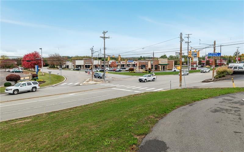 2857 Oxford Boulevard Photo 13