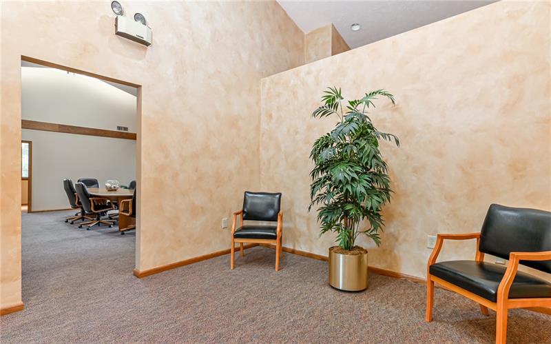 2857 Oxford Boulevard Photo 16