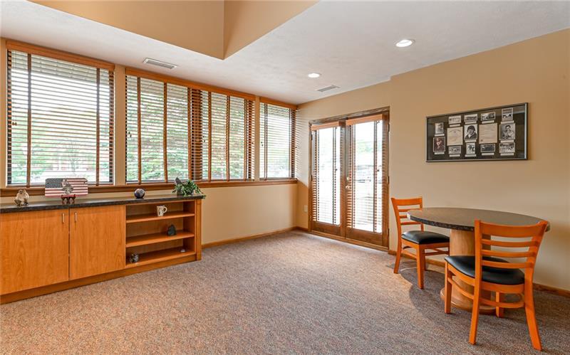 2857 Oxford Boulevard Photo 22