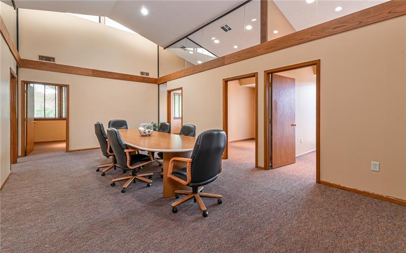 2857 Oxford Boulevard Photo 25