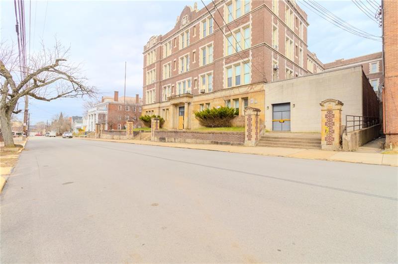 747 Wallace Ave (wilkinsburg High School) Photo 39