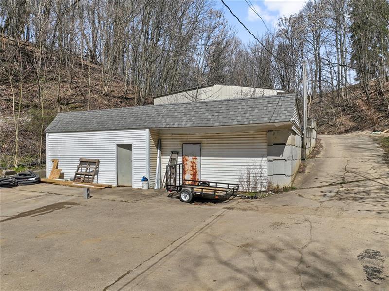 560 W Pike Street Photo 5