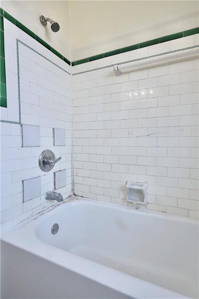 44 Academy Ave #28
