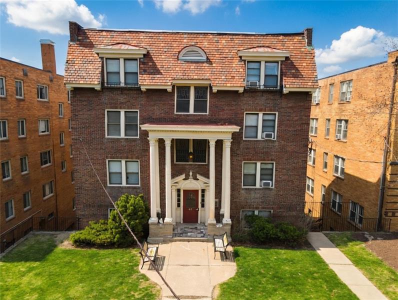 44 Academy Ave #28