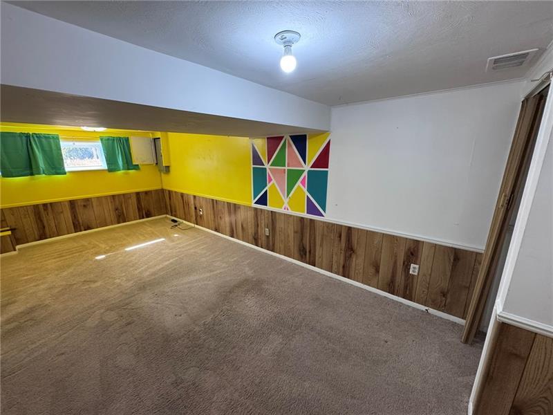 1027 Middle Rd