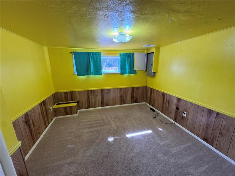 1027 Middle Rd
