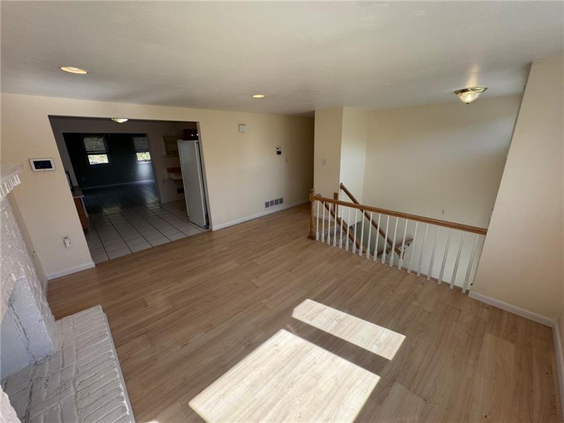 1027 Middle Rd