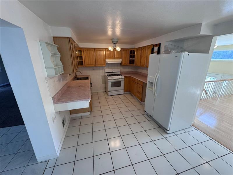 1027 Middle Rd
