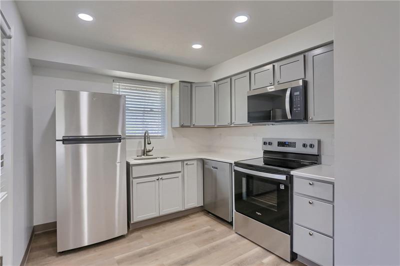 153 Kathleen Dr #1