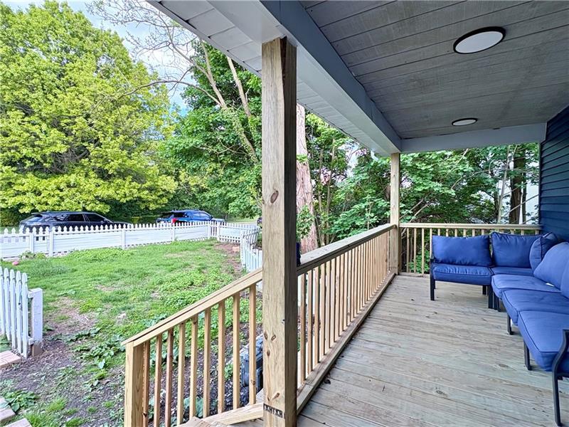 1416 Ridge Ave