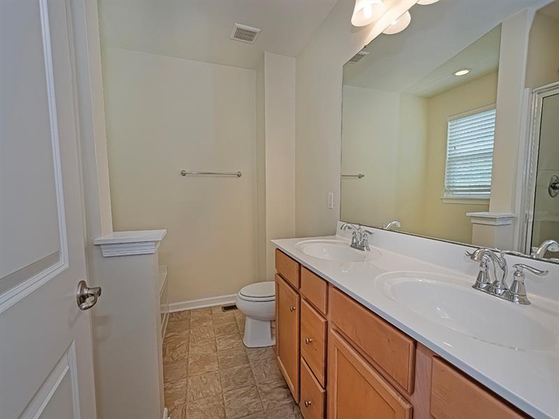 627 Edison Dr