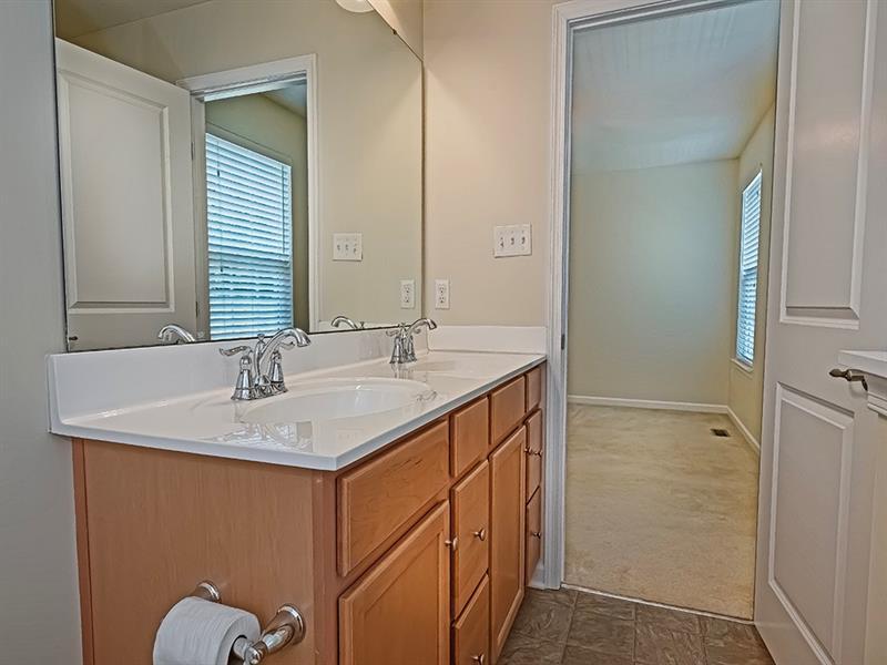 627 Edison Dr