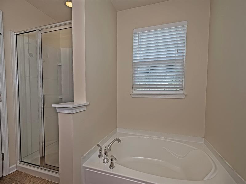 627 Edison Dr