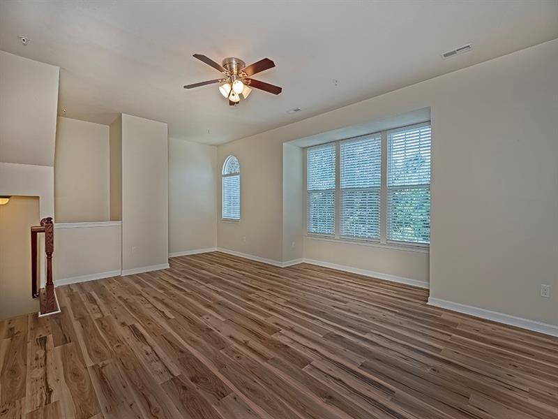 627 Edison Dr