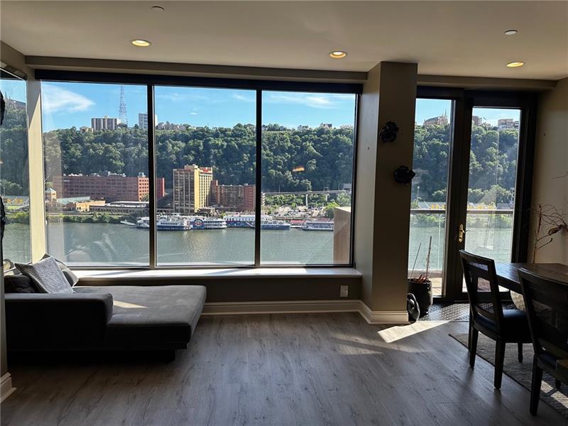 151 Fort Pitt Blvd #902