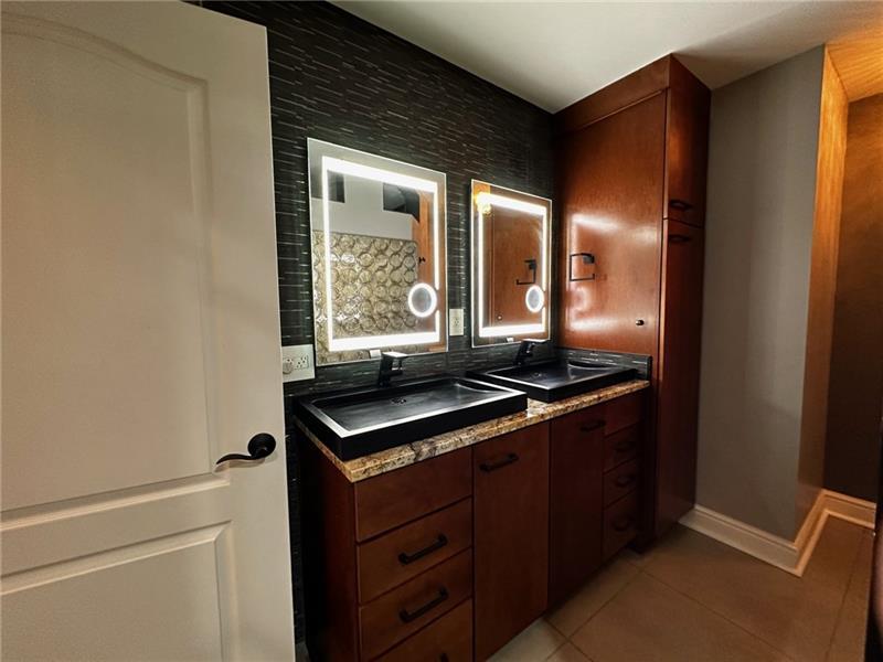 151 Fort Pitt Blvd #902