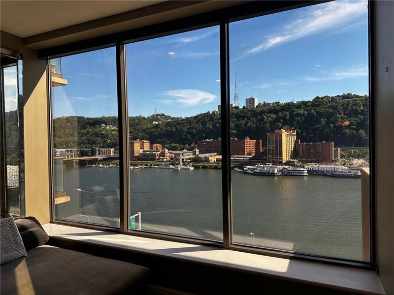 151 Fort Pitt Blvd #902