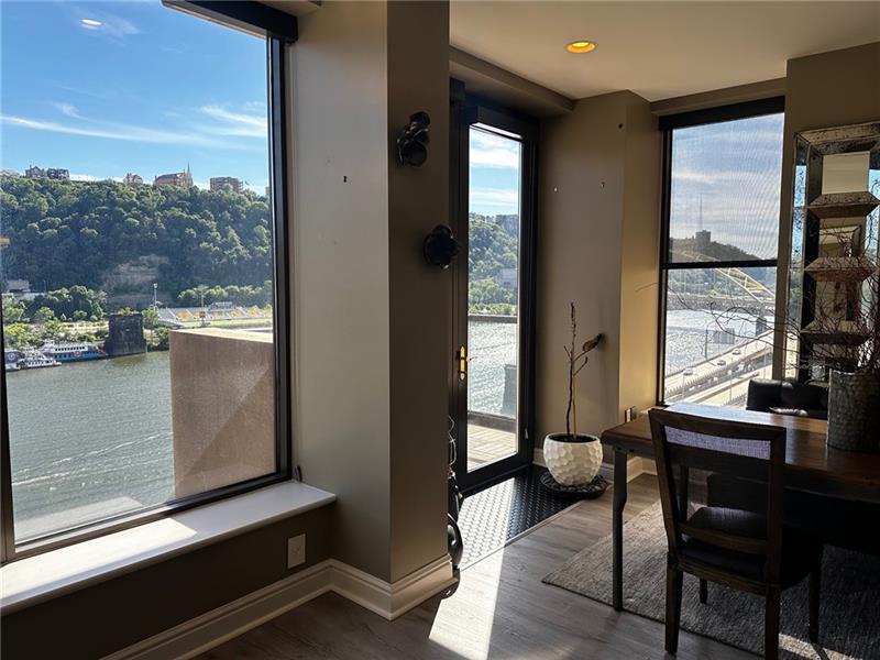 151 Fort Pitt Blvd #902