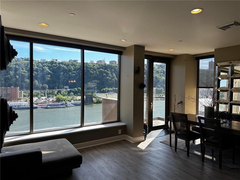 151 Fort Pitt Blvd #902