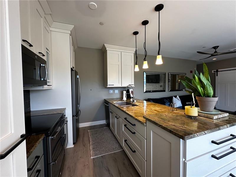 151 Fort Pitt Blvd #902