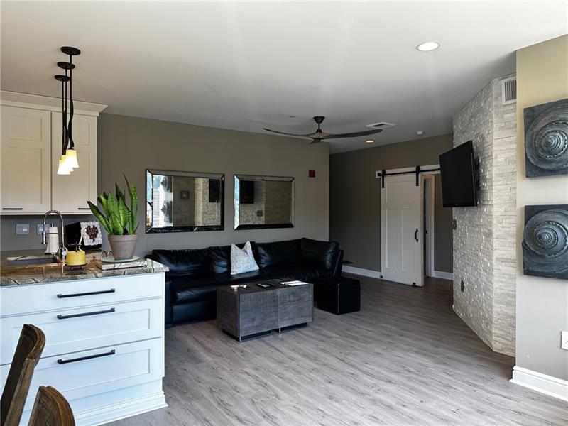 151 Fort Pitt Blvd #902
