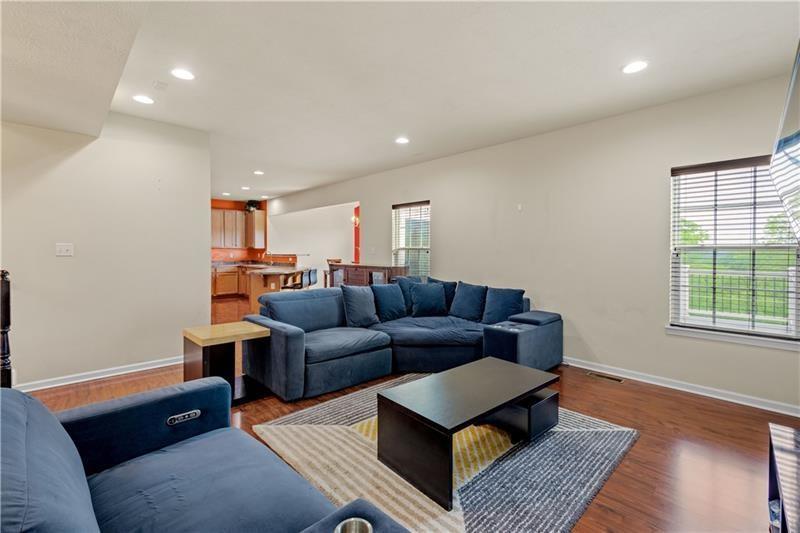 312 Sunrise Dr
