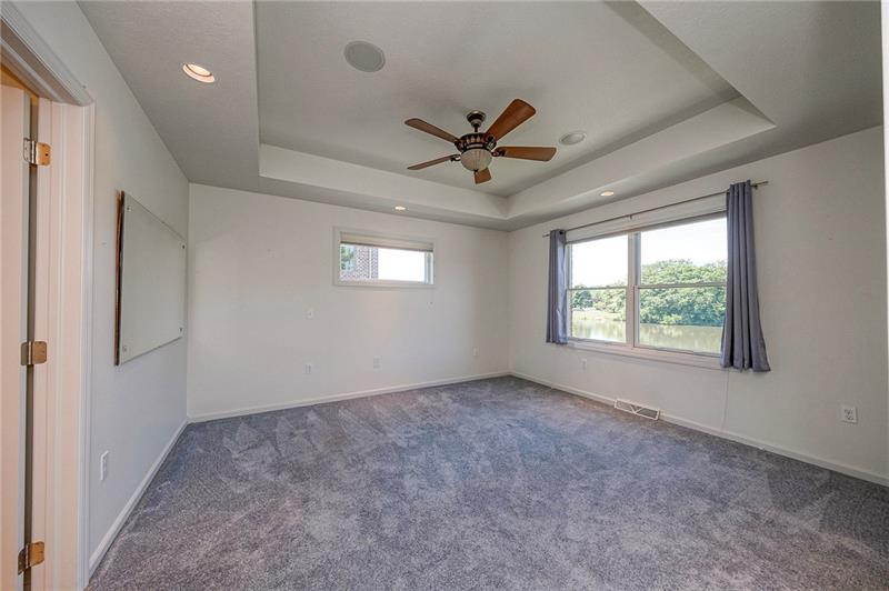 320 N Lakeside Dr