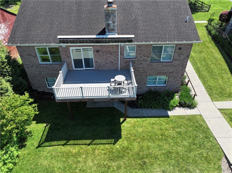 320 N Lakeside Dr
