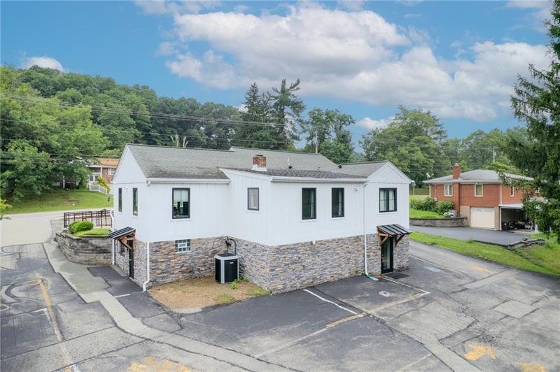 4373 Old William Penn Hwy Photo 3