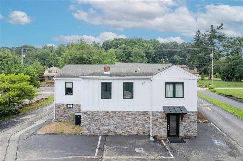 4373 Old William Penn Hwy Photo 4