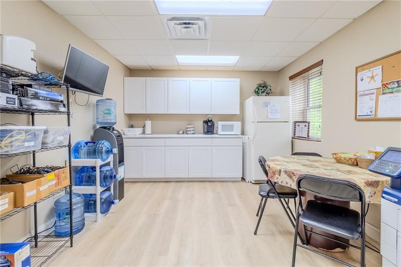 2703 Mosside Blvd (Route 48)  Photo 18