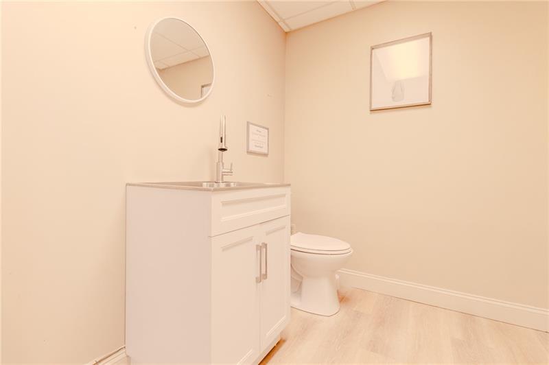 2703 Mosside Blvd (Route 48)  Photo 23