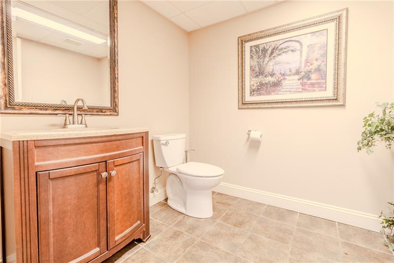 2703 Mosside Blvd (Route 48)  Photo 39