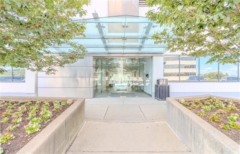 400 Penn Center Blvd Suite 305  Photo 4