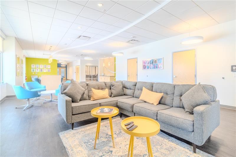 400 Penn Center Blvd Suite 305  Photo 40
