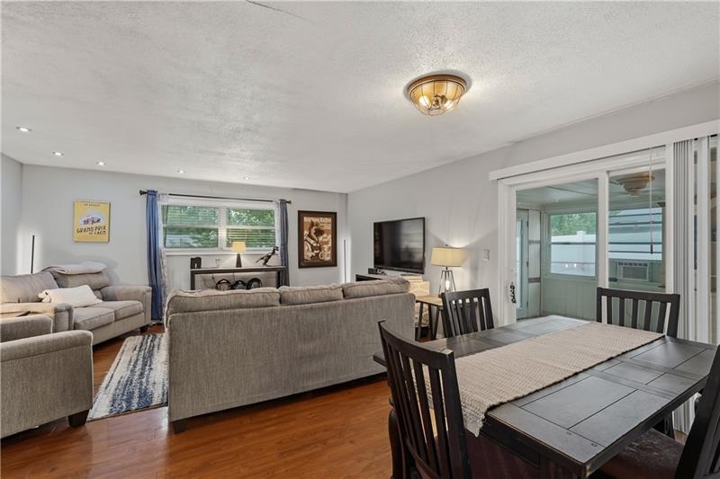 25 Dover Dr