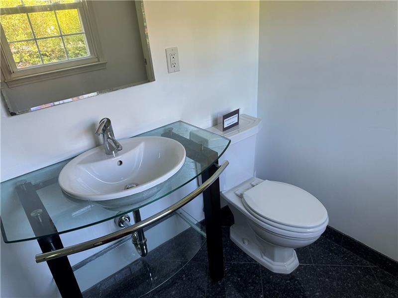 209 Grandview Dr