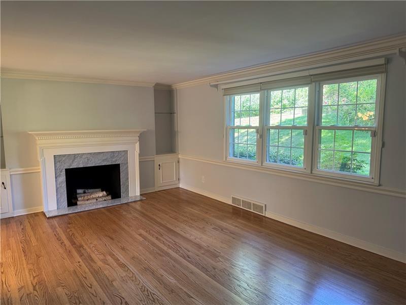 209 Grandview Dr