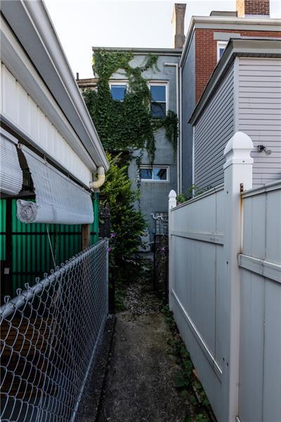 5201 1/2 Duncan St