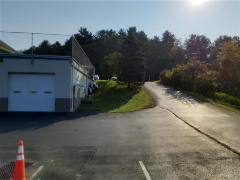 105 Pfeffer Rd Photo 4