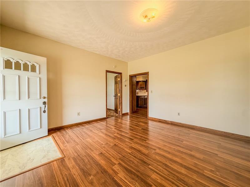 112 Heinz Rd