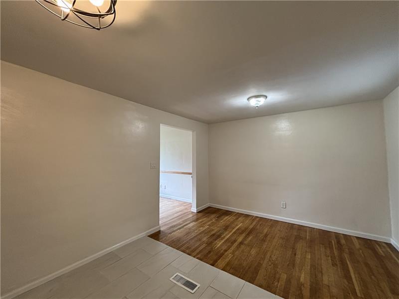 401 Cyra Dr