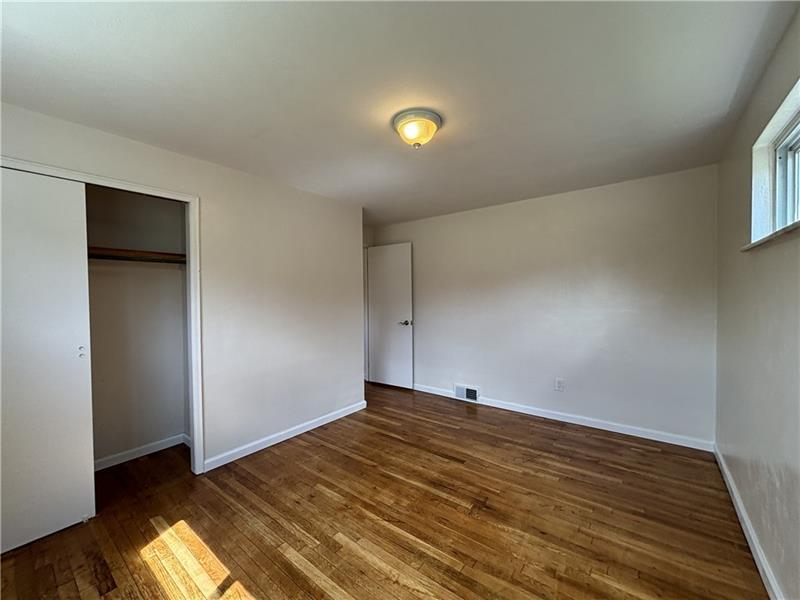 401 Cyra Dr