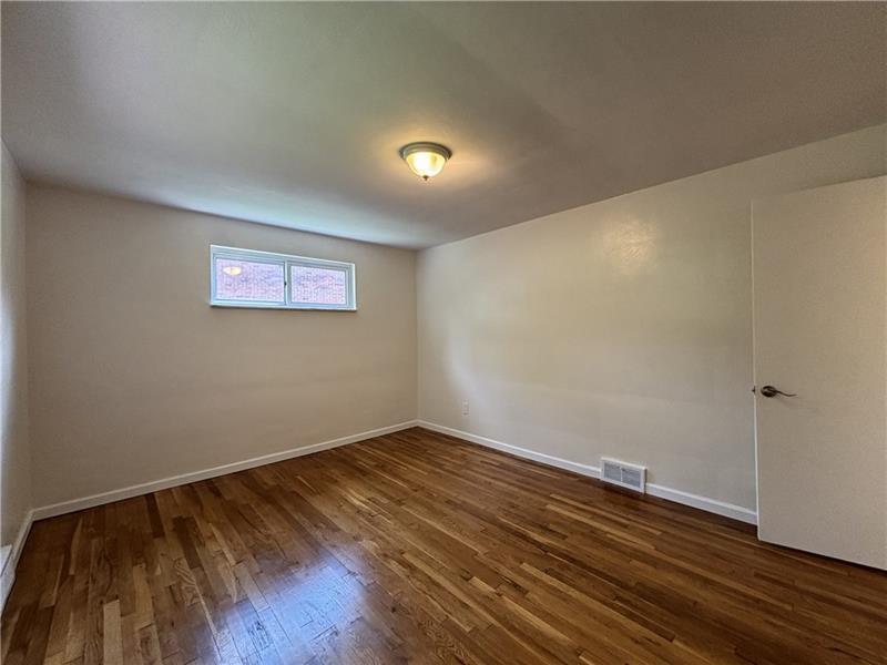 401 Cyra Dr
