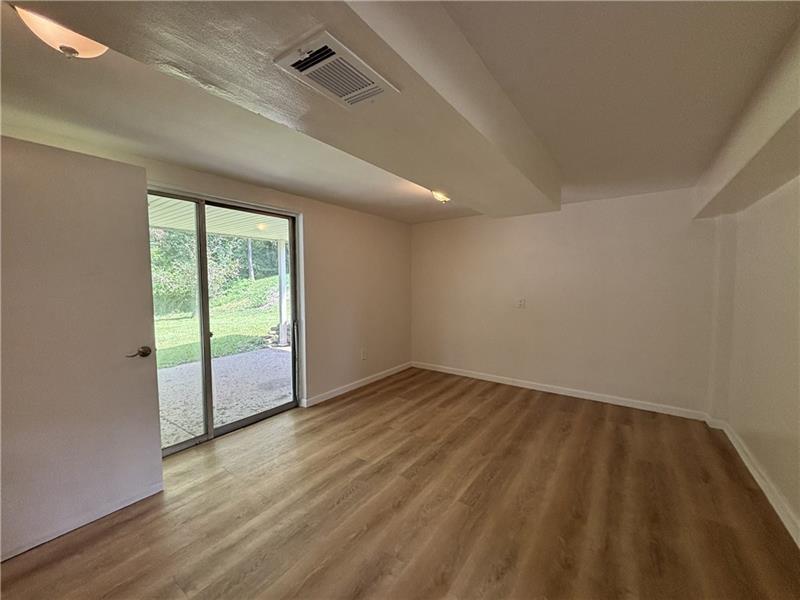 401 Cyra Dr