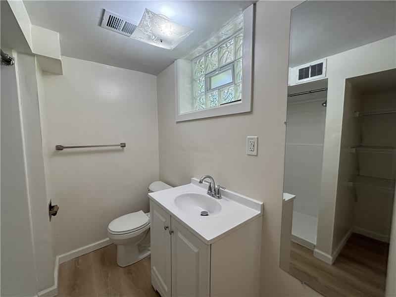 401 Cyra Dr