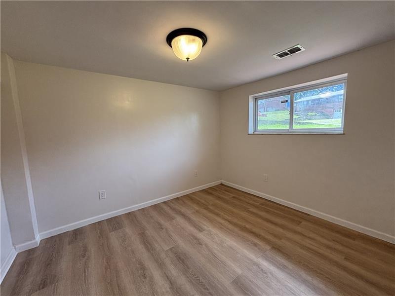 401 Cyra Dr